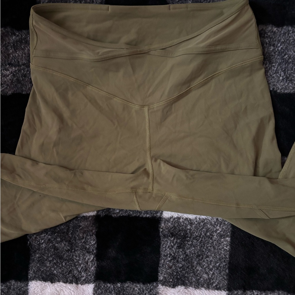 Lululemon nulu crisscross mesh tight sz10 - Picture 8 of 15